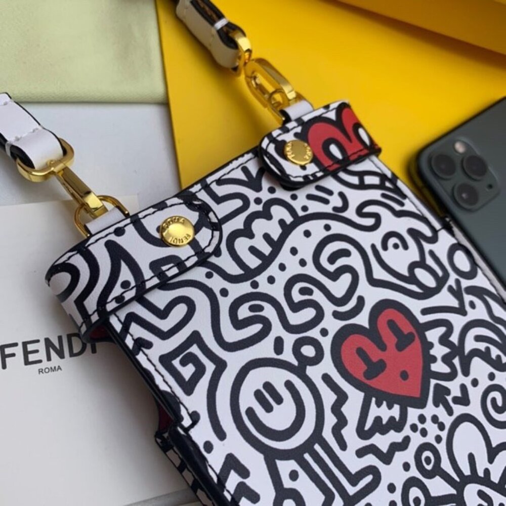 FENDI iPHONE CASE-COVER - Picture 4 of 6